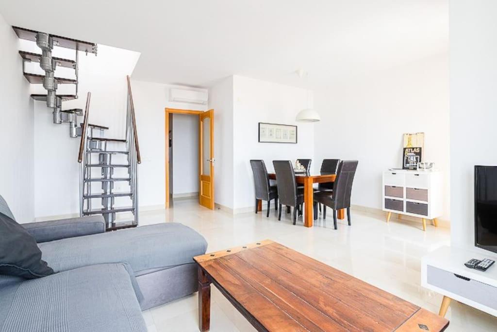 Penthouse With Jacuzzi And Spectacular Sea Views Leilighet Nerja Eksteriør bilde