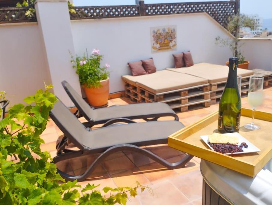 Penthouse With Jacuzzi And Spectacular Sea Views Leilighet Nerja Eksteriør bilde